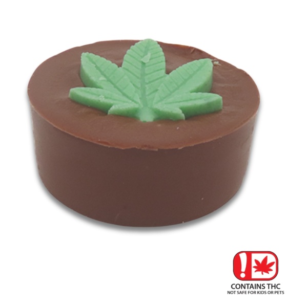 420mg Milk Chocolate Coated Oreo Cookie